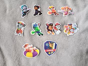 Lot 10 stickers pat patrouille