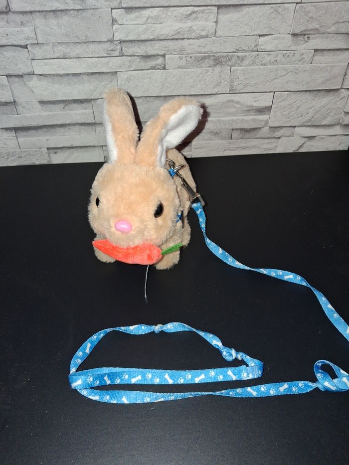 Lapin interactif à balader