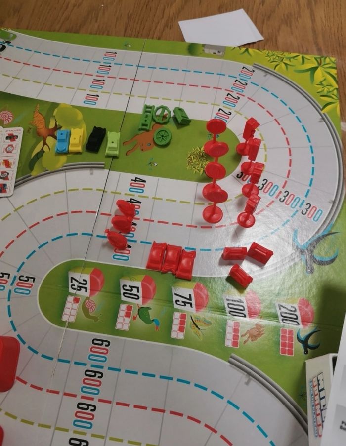 Jeu de société mille bornes sur un plateau - photo numéro 4