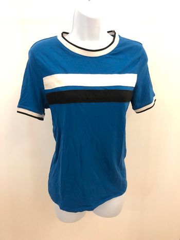 T-shirt bleu