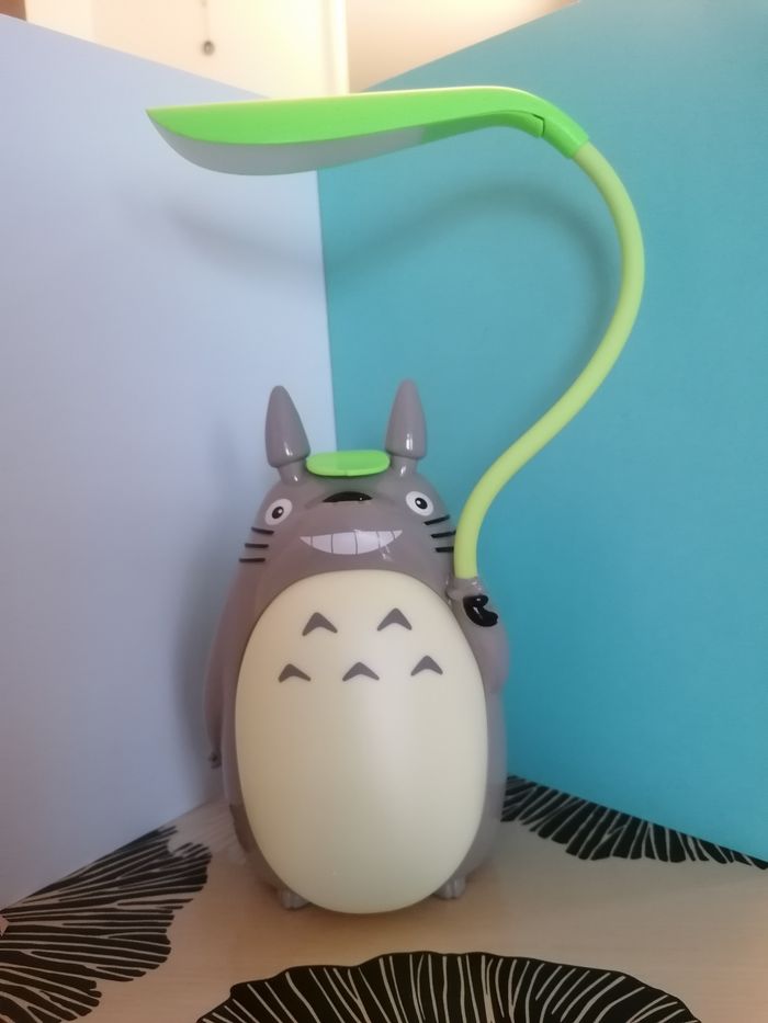 Lampe Totoro  XL Led neuve feuille