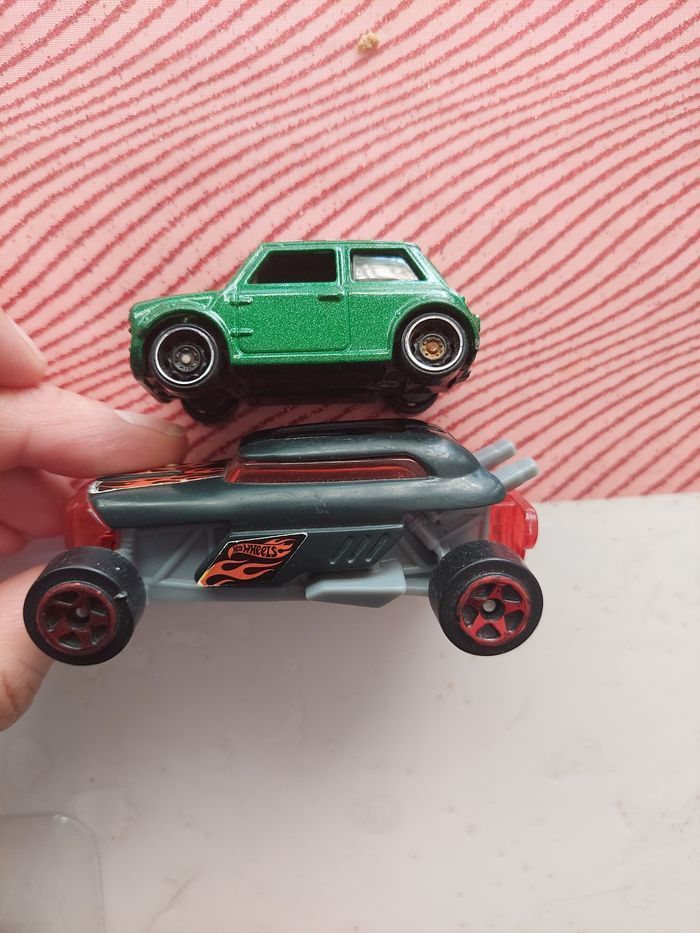 Lot de 2 voitures - photo numéro 2