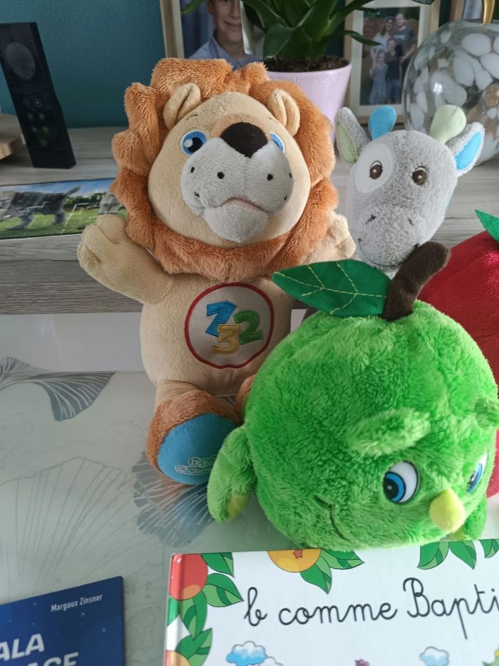 Lot divers peluches livres - photo numéro 8