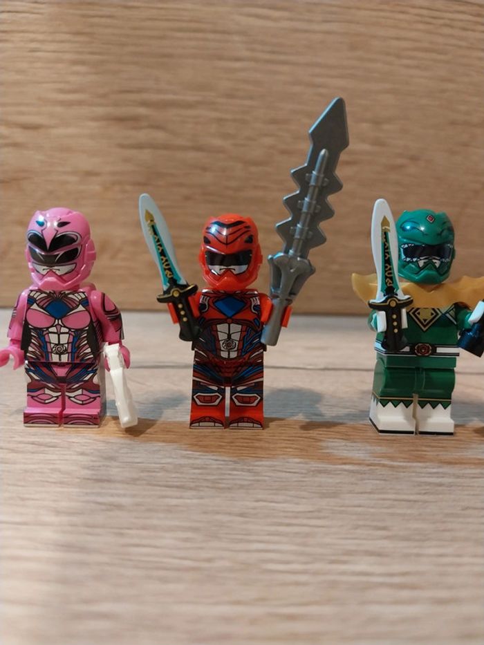 Figurines type lego Power Rangers - photo numéro 4