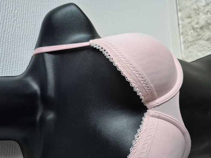 Soutien gorge Tommy Hilfiger rose - Taille 85B - Neuf - photo numéro 2