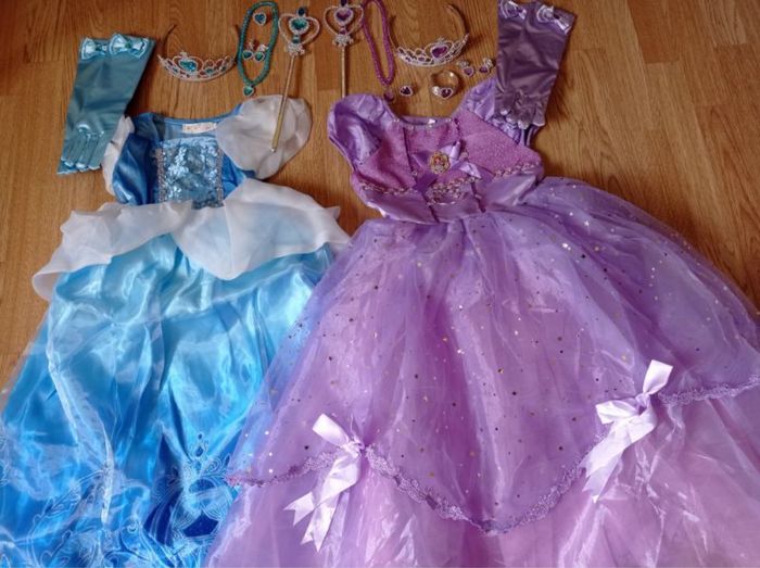Lot déguisement 2 robes de princesse 5-6ans - photo numéro 6