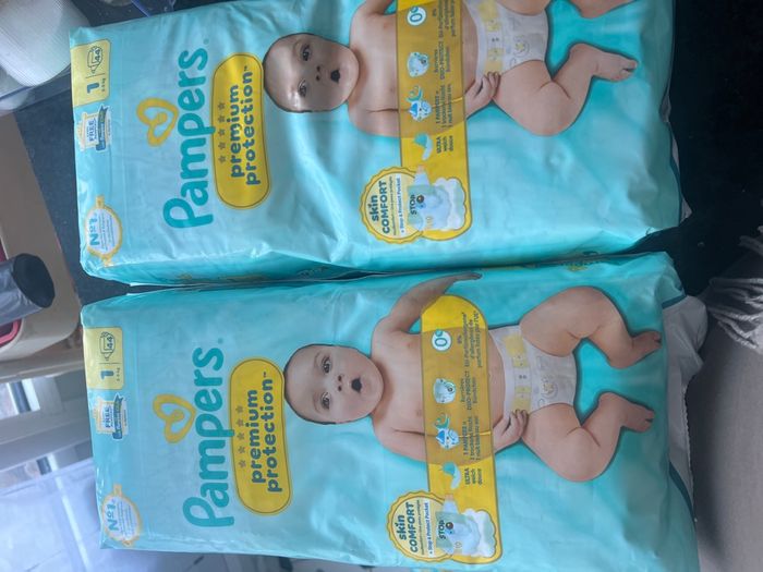88 couches Pampers taille 1