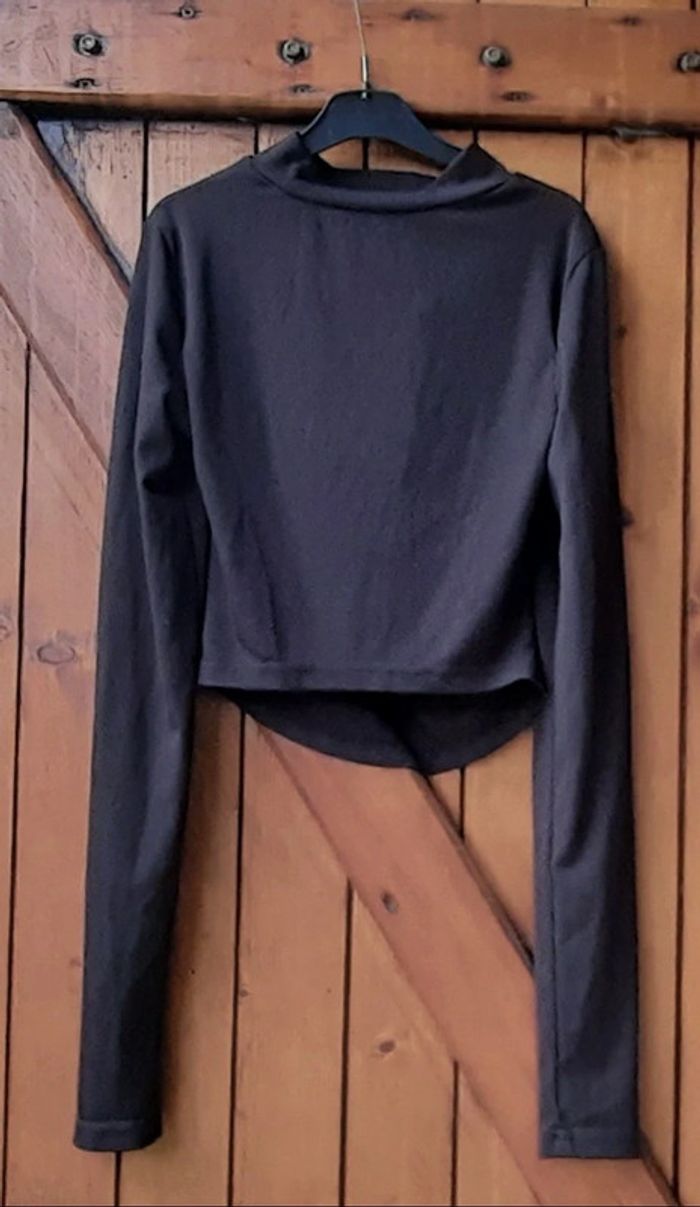 Crop top noir Shein XS - photo numéro 2