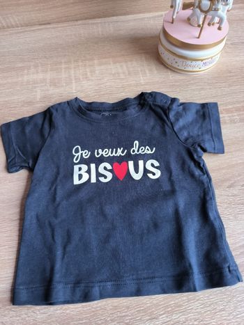 Tee shirt