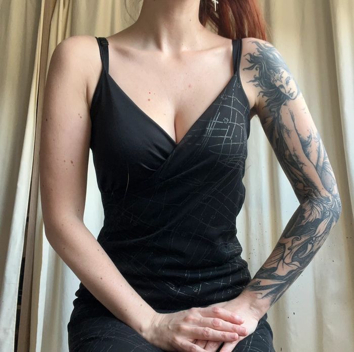 Robe asymétrique mesh paillettée Goth 🦇 vintage y2k - Taille S/M - photo numéro 3