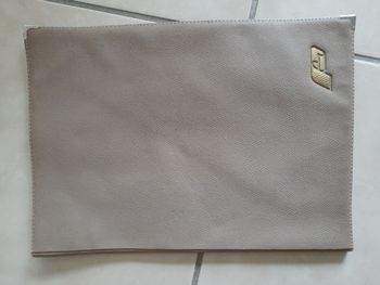 Porte documents