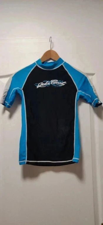 T-shirt mc anti-uv noir et bleu Go Sport 14A