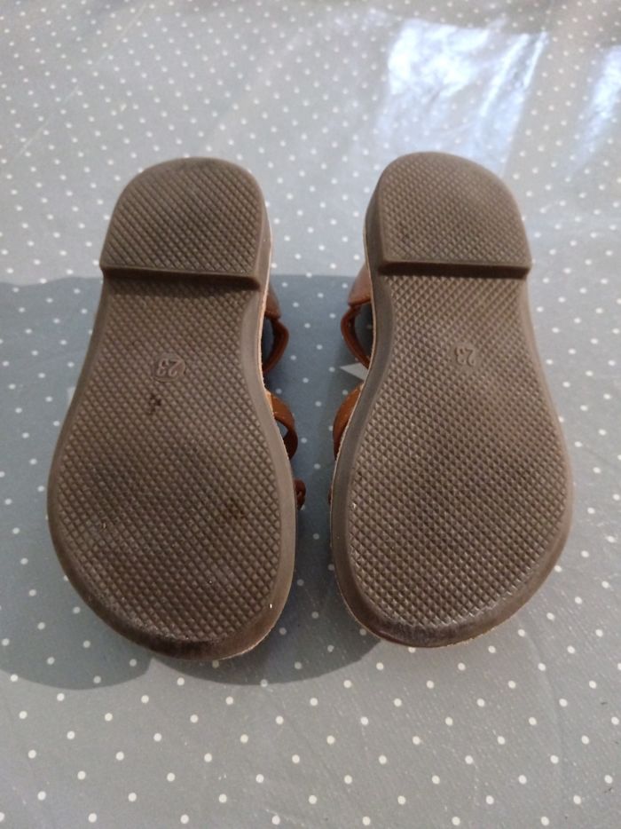Sandale taille 23 - photo numéro 2