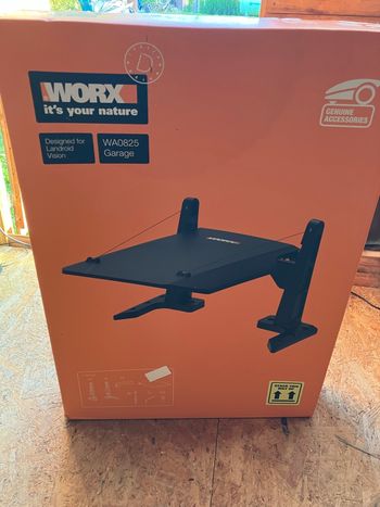 Garage robot tondeuse Worx