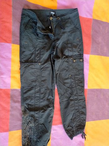 Pantalon brodé