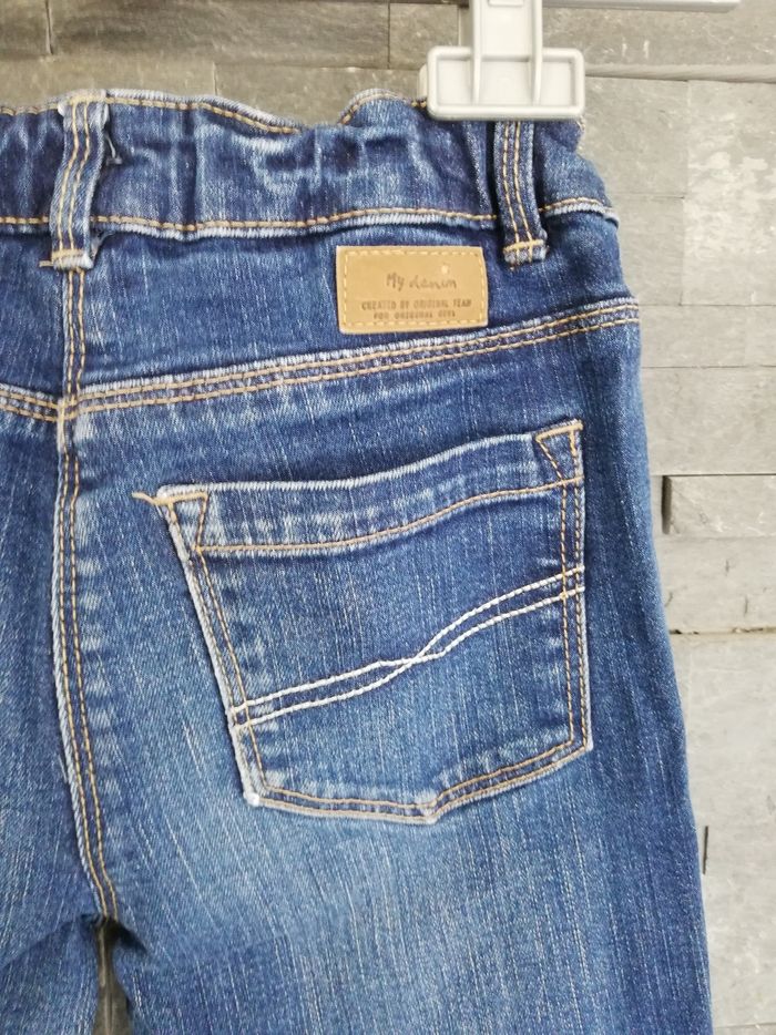 Jeans tape à l'œil - photo numéro 3