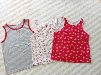 Lot 3 débardeur fille 5/6ans primark 🍒🤍