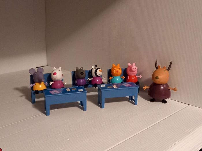 Peppa pig salle de classe