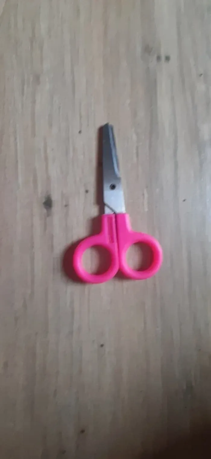 Ciseaux enfant rose