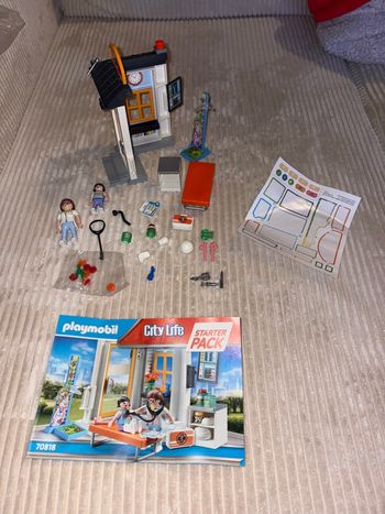 Cabinet de pédiatre Playmobil