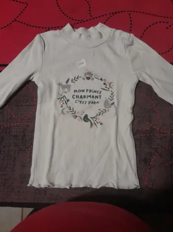 T-shirt manche longue taille 3 ans