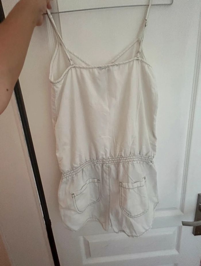 Très belle combishort blanc écru 🥰 taille 38 pimkie - photo numéro 3