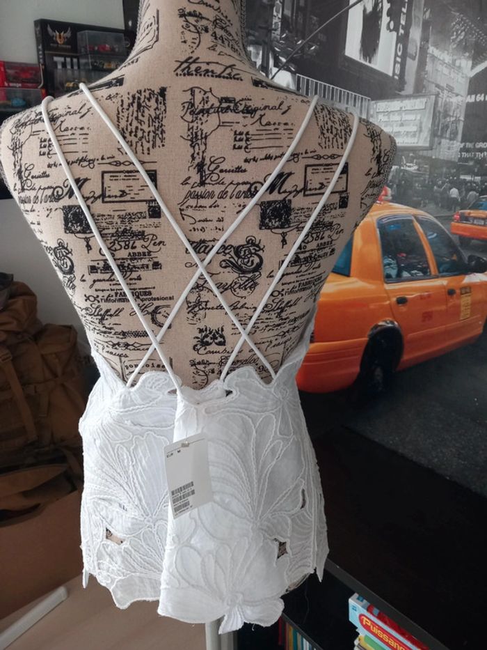 Top brodé h&m - photo numéro 2