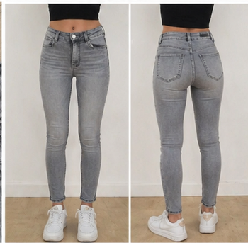 Jean skinny gris clair Zara taille EUR 34 / USA 2 / MEX 24