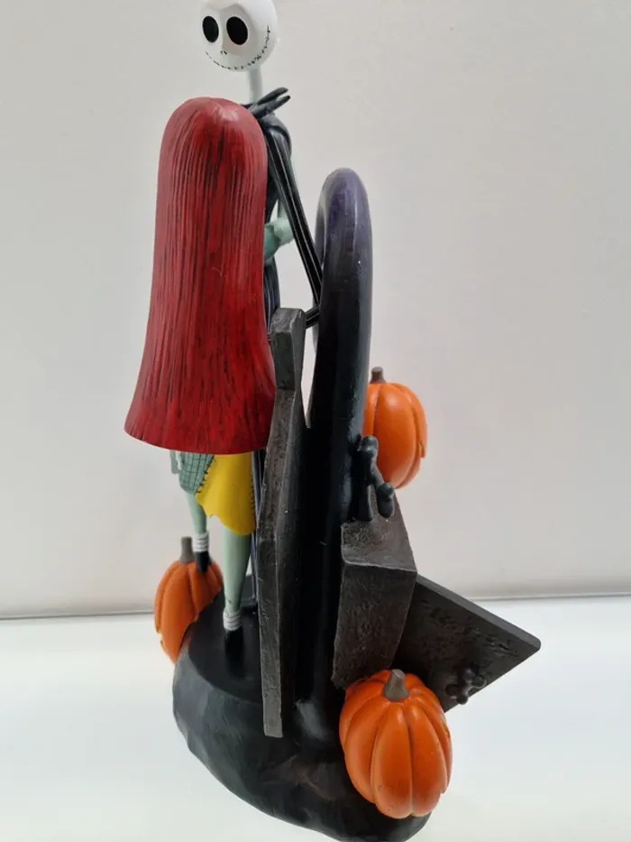D146-Walt Disney World Jack Skellington and Sally Figurine h=34 cm - photo numéro 7