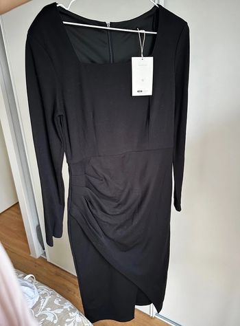 Robe noire froncée MOTF