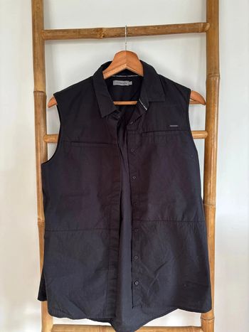 Chemise noire sans manche Calvin Klein taille S