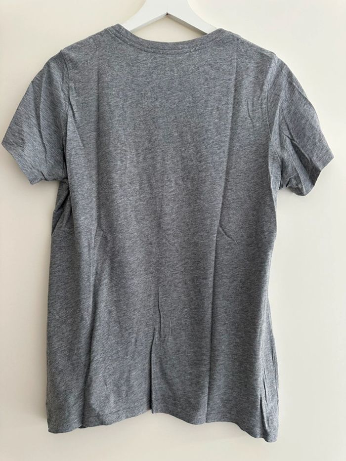 Nike T-shirt gris manches courtes femme logo rose Just Do It – Taille L - photo numéro 4