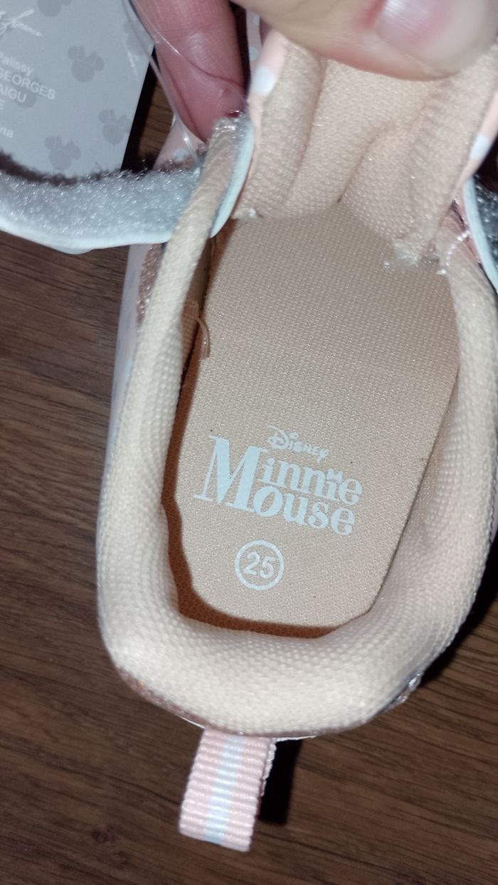 Basket Minnie Mouse Disney neuve P.25 - photo numéro 9