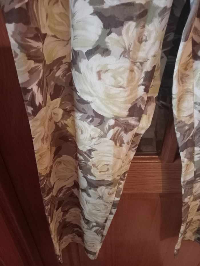 Pantalon fleuri  femme Gérard Darel. Taille 42 - photo numéro 5