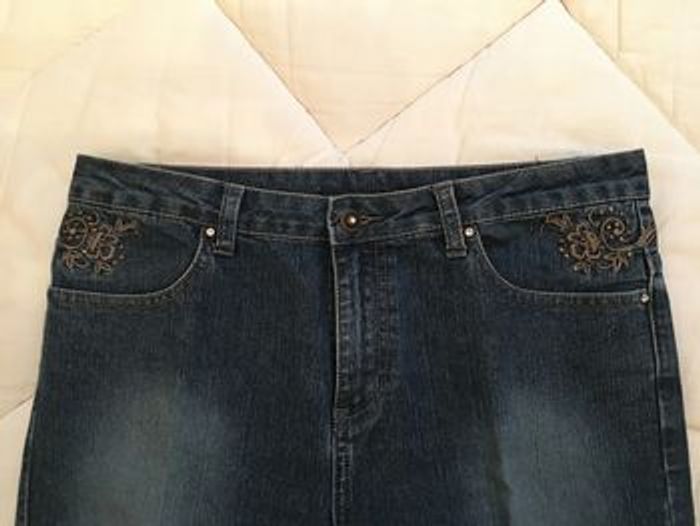 Pantacourt fantaisie en jean - photo numéro 2