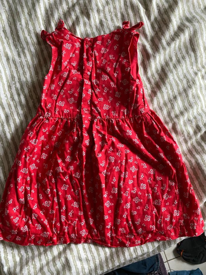Robe rouge fleurs été bébé Kiabi 18m - photo numéro 2