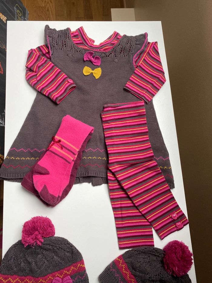 Ensemble robe, sous pull, legging, collant et 2 bonnet - photo numéro 2
