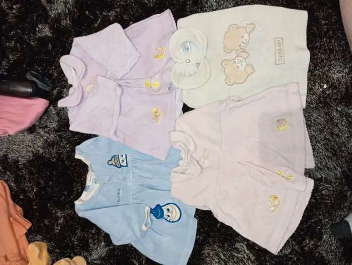 Lot vêtements bébé fille 1 mois 43 pièces - photo numéro 19