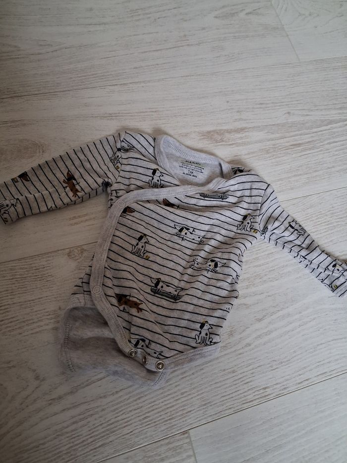 Lot 10 bodies 1 mois - photo numéro 5