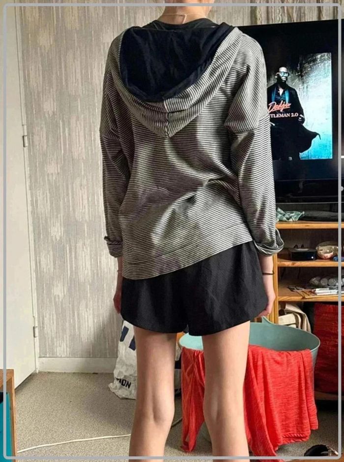 Pull  marinière  à  capuche Ralph Lauren taille  s/36 - photo numéro 2