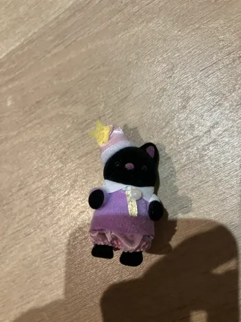 Figurine Sylvanian families bébé chat noir