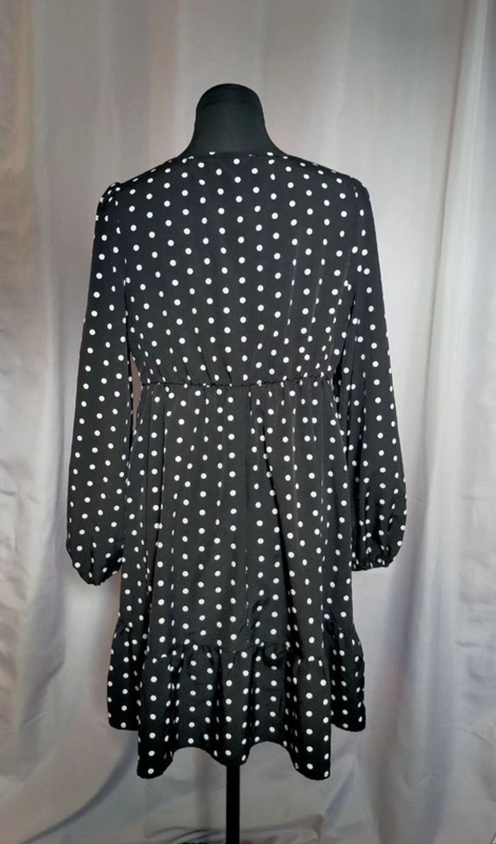 Robe noire à pois blancs – Shein – T. M (38) - photo numéro 3