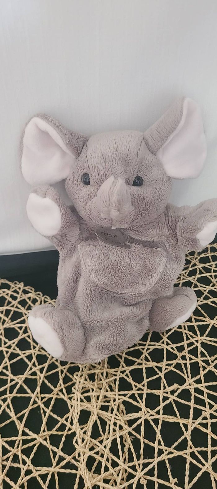 DOUDOU MARIONNETTE HISTOIRE D'OURS ELEPHANT GRIS BLANC POCHE SUR LE VENTRE - photo numéro 5