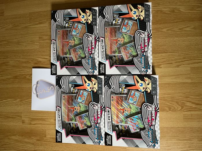 Lot de 4 Coffrets Pokémon, EV10.5 Foudre Noire et Flamme Blanche illustration Victini, en français - photo numéro 2