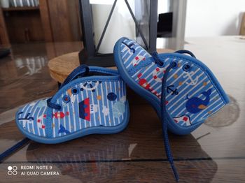 Chaussons garçon lacet 18