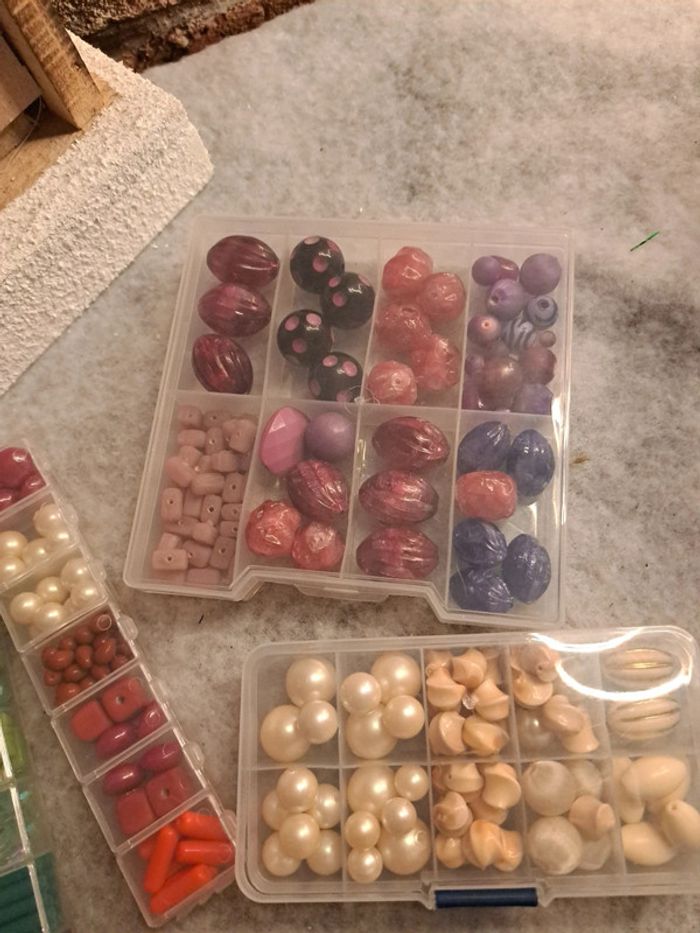 Lot de perles avec boîte - photo numéro 3