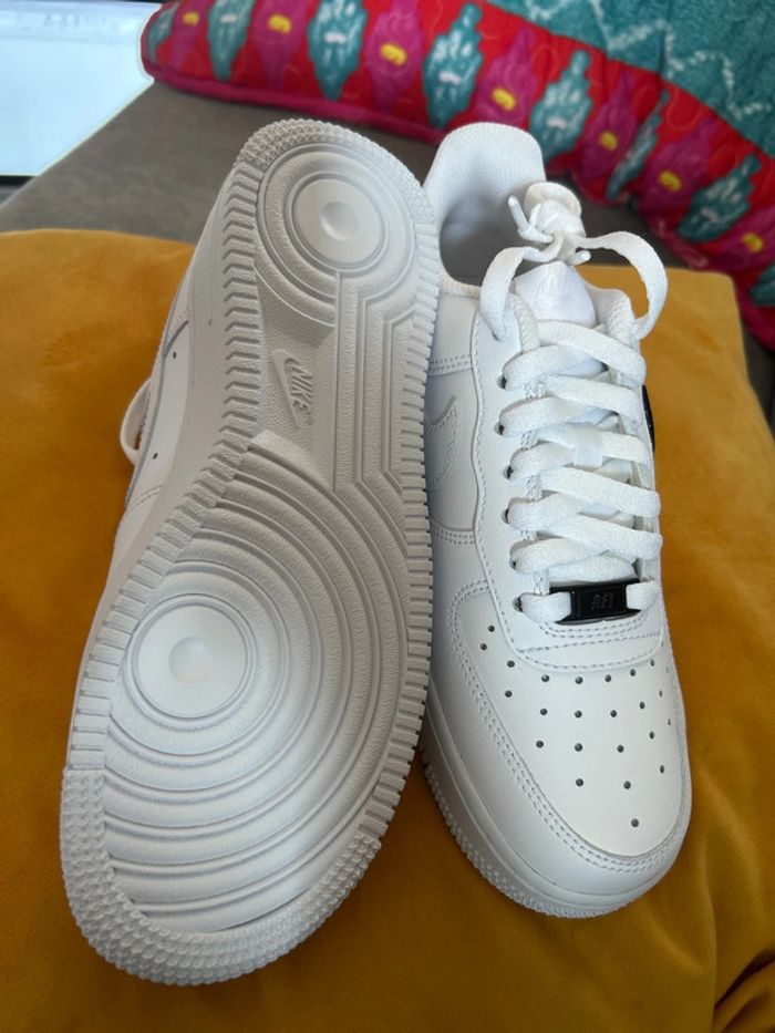 Baskets Air Force blanche - photo numéro 3