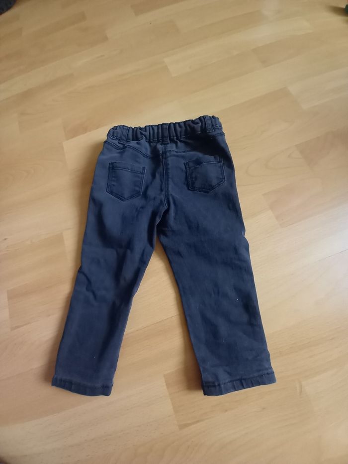 Jean noir - photo numéro 4