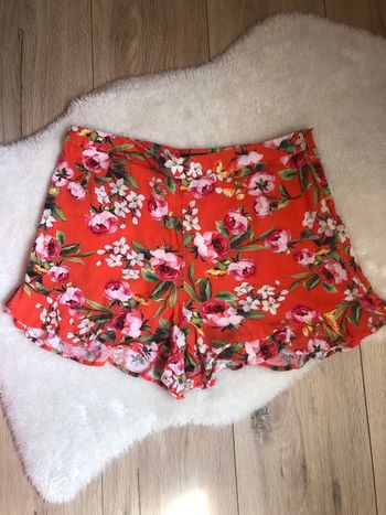 Short fleuri