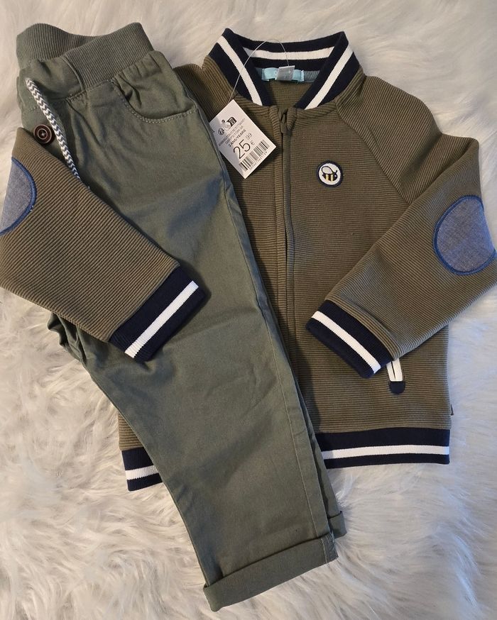 Neufs non portés 🥰🤩 Ensemble veste zippée et pantalon 3 ans  garçon 🤩🥰 - photo numéro 2